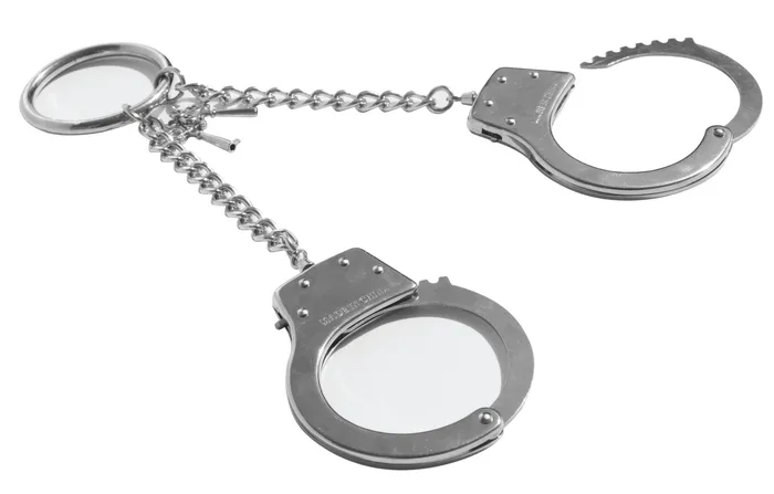 Sex and Mischief Ring Metal Handcuffs Sportsheets Couples